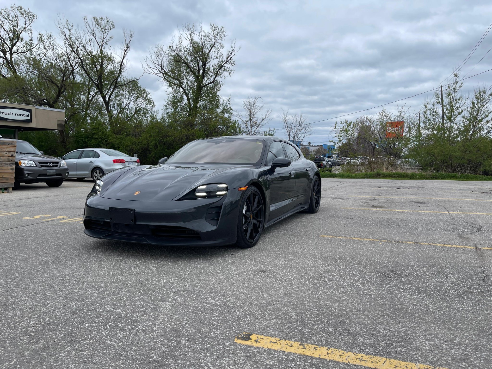 Taran Sandhu Facebook ad: 2024 Porsche Taycan GTS Sport Turismo