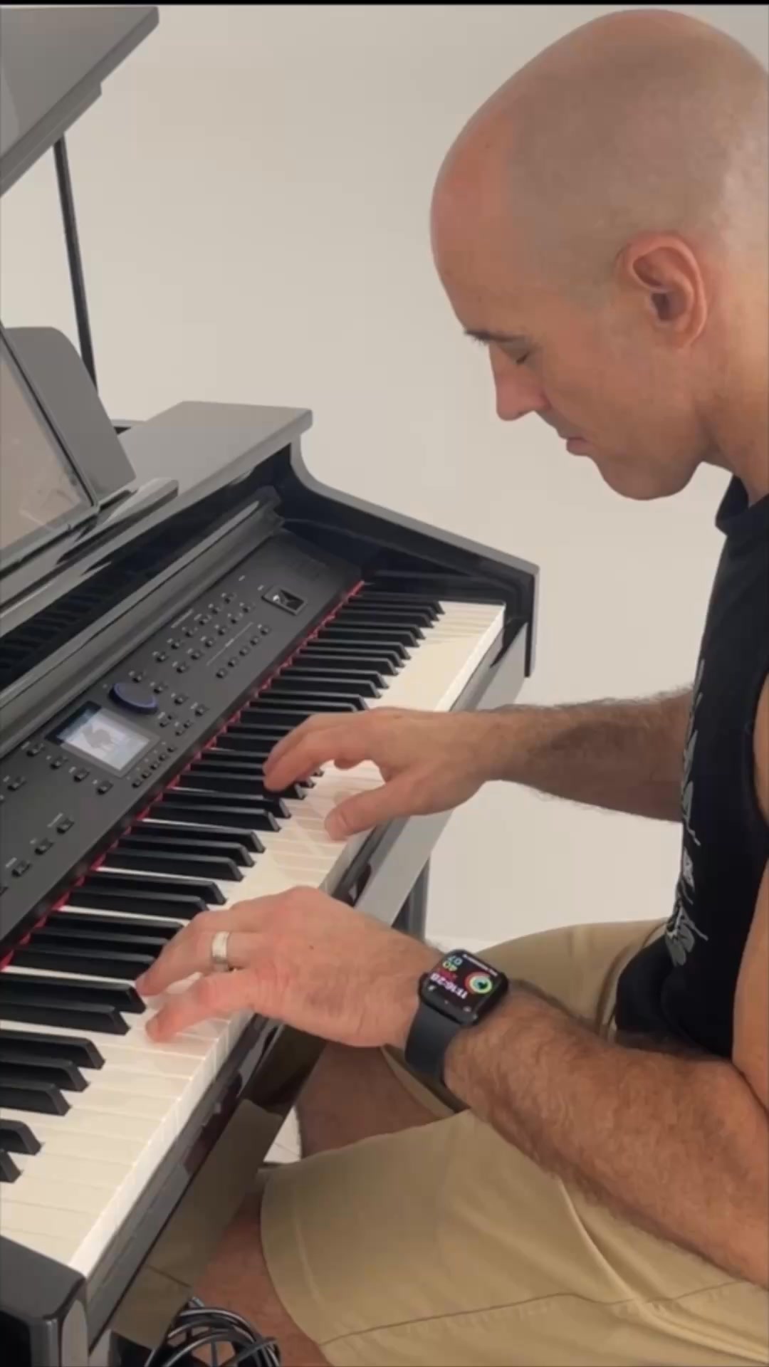 Piano With Jonny Facebook ad: Stop Noodling. Start Improvising.