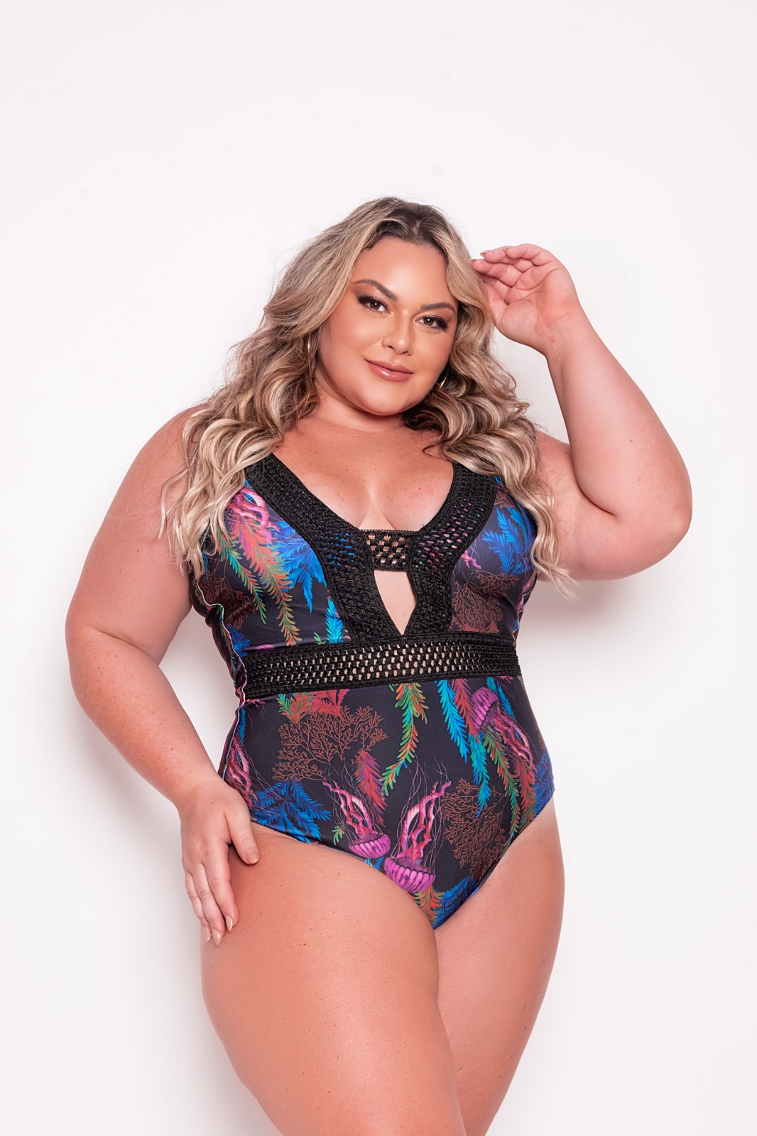 Ana Maya Curves Facebook ad: Novidades Plus Size aqui na Ana Maya!