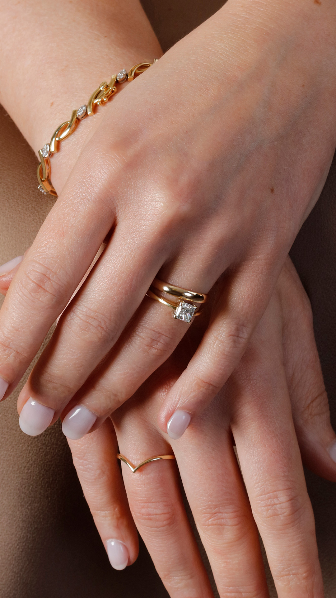 William May Jewellers Facebook ad: Luxury. Elegance. Value.