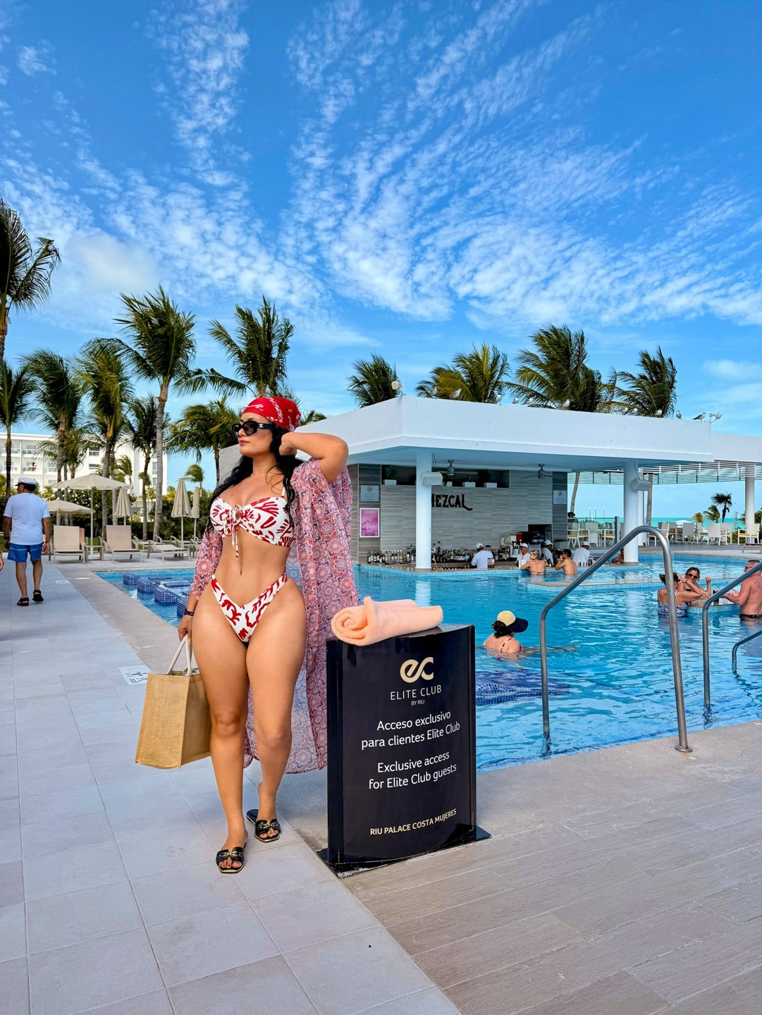 RIU Hotels and Resorts Facebook ad