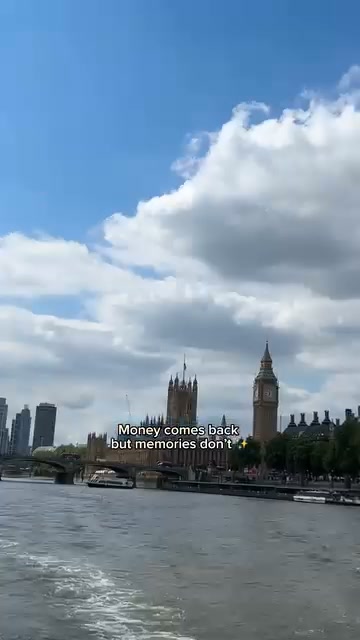 Thames River Sightseeing Facebook ad: Discover London with Thames River Sightseeing