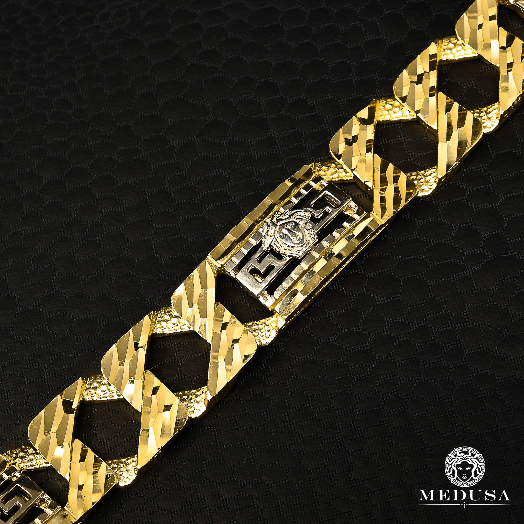 Bijoux Medusa Custom Jewelry Facebook ad