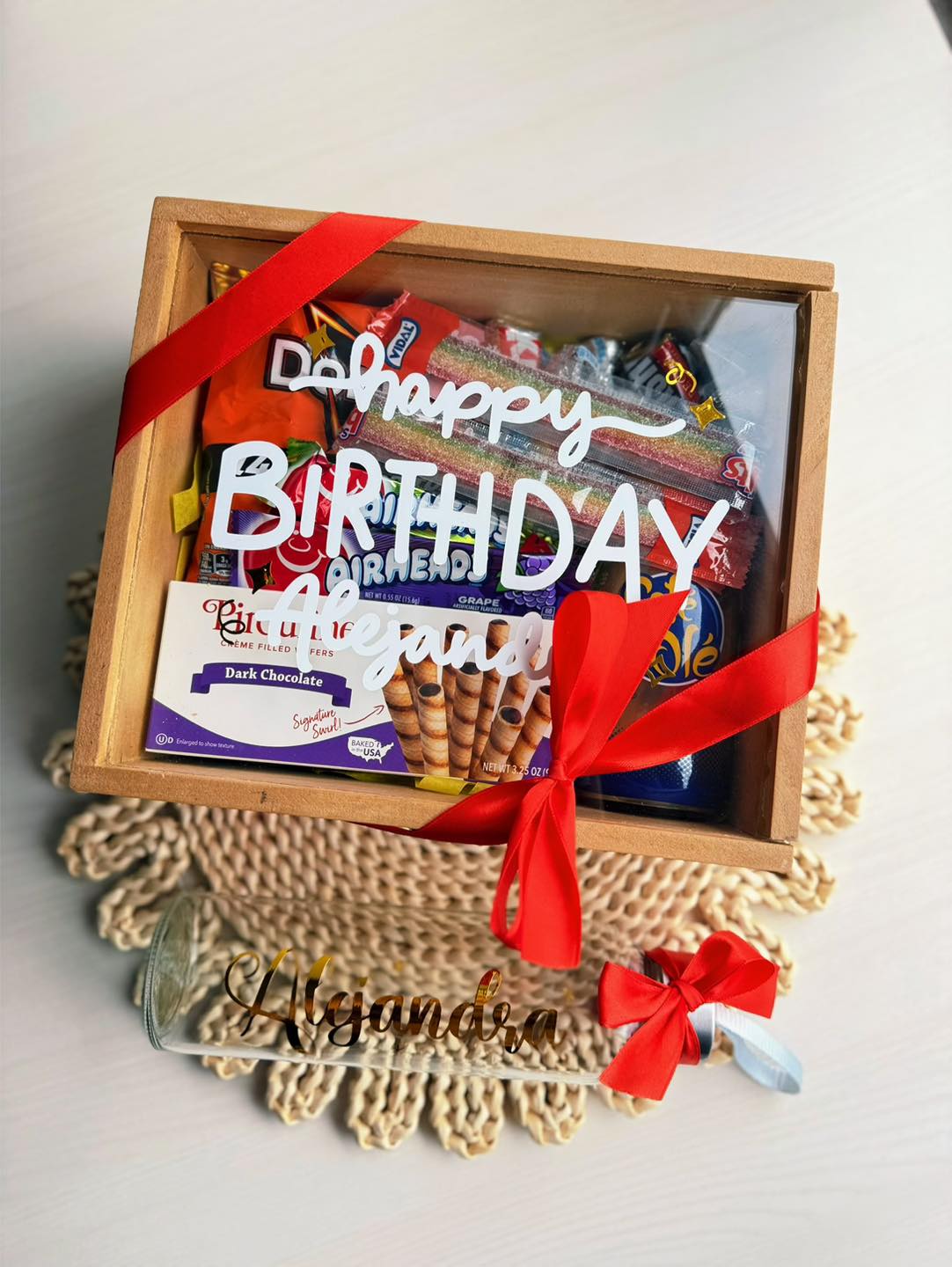 Candy Box Guate Facebook ad: CANDY BOX VIP