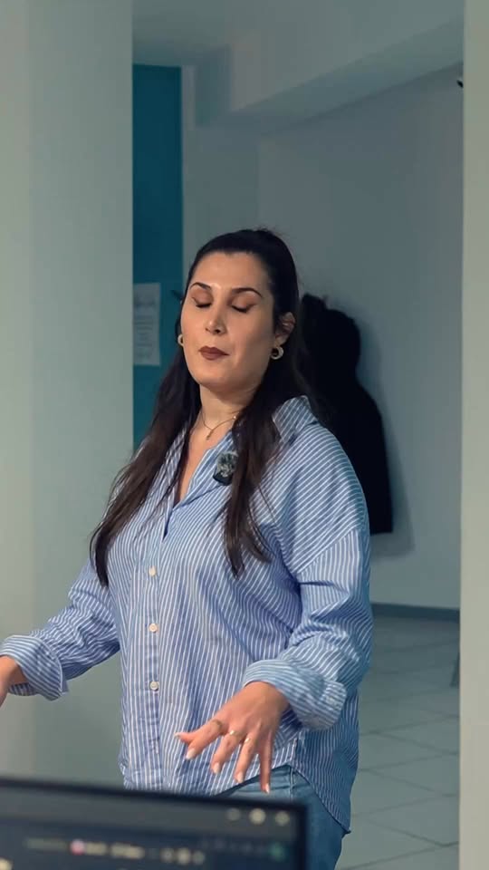 Itdev Facebook ad: ΦέρεΠελάτεςΌχι Υποσχέσεις