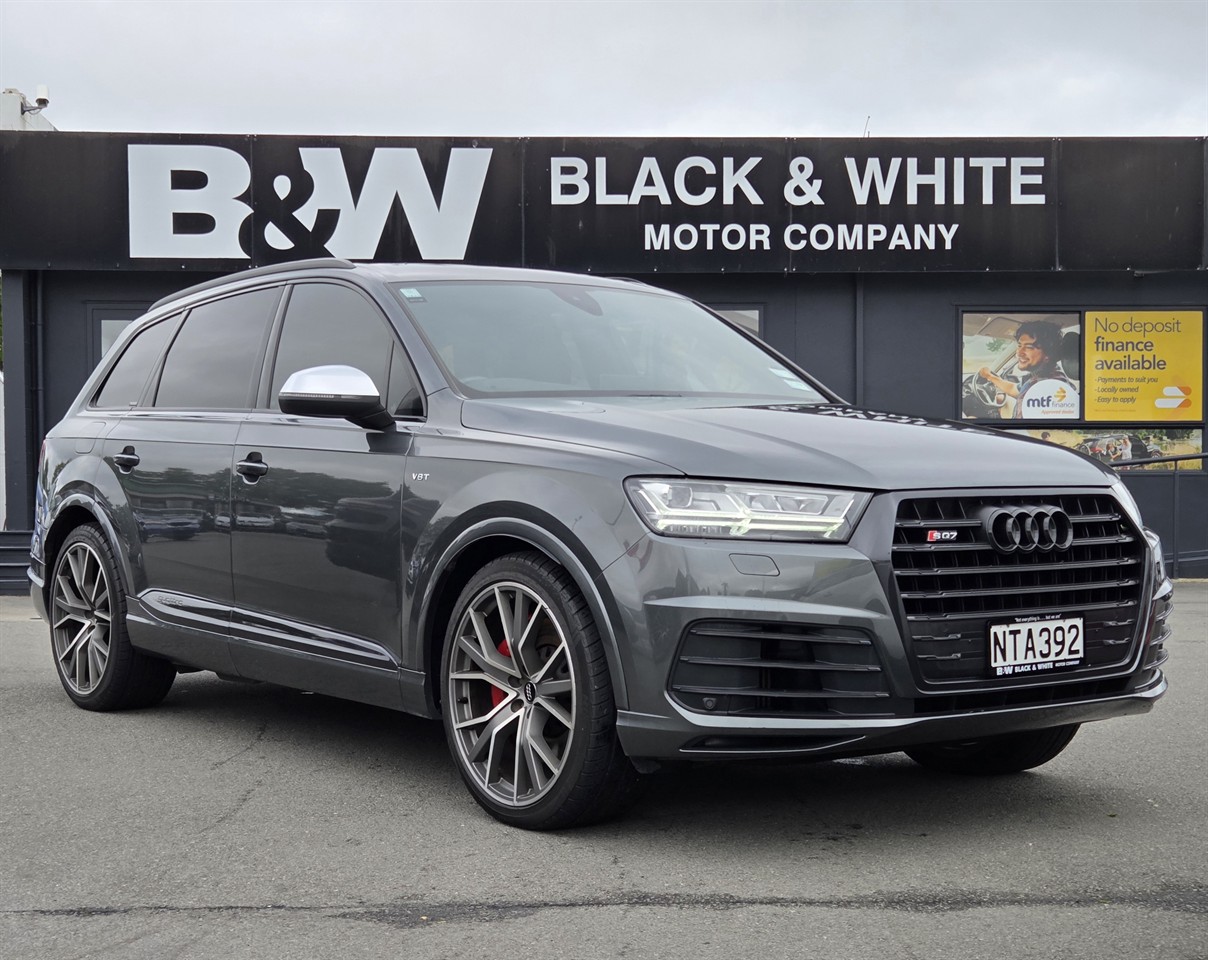 Black & White Motor Company Facebook ad: 2017 Audi Sq7 V8 TDI QUATTRO