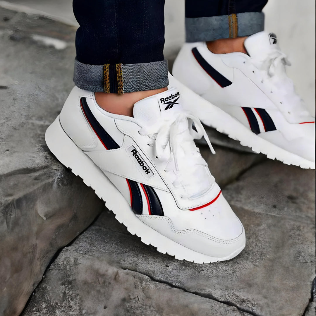 originallia Facebook ad: Reebok: خطواتك نحو التميز!