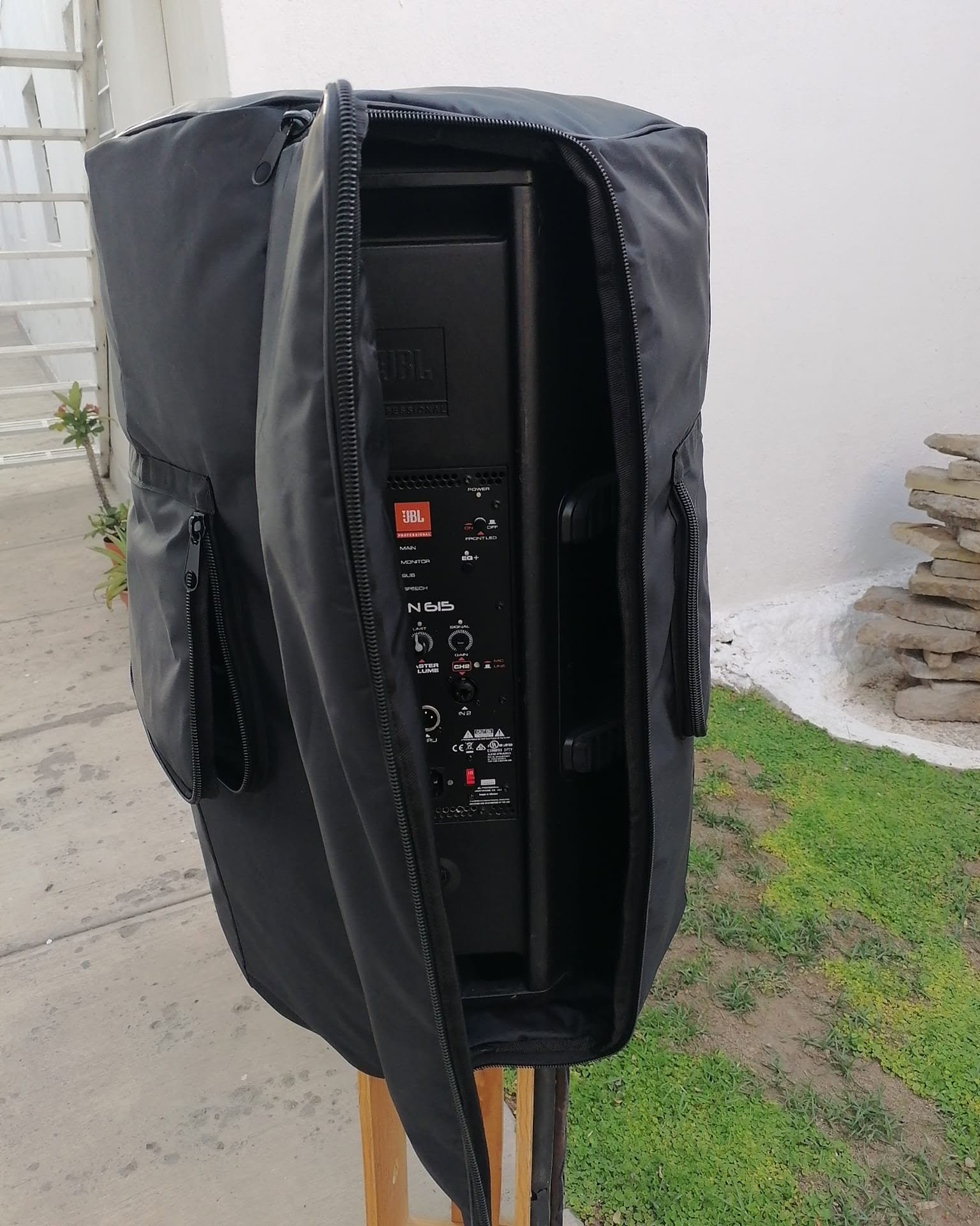 Salvador Cruz Facebook ad: Fundas de Bocinas, Herrajes, Bateria, platillos. ETC¡ Gran…
