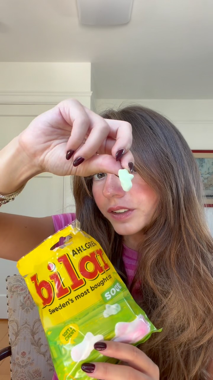 Clara Wallace Facebook ad: You guys I’m being very passionate about this…