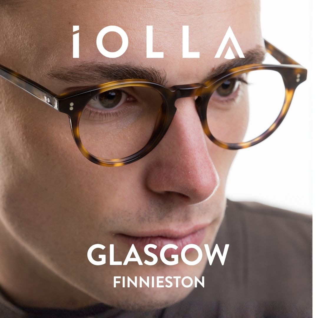 IOLLA Facebook ad: Discover a better way to buy eyewear.