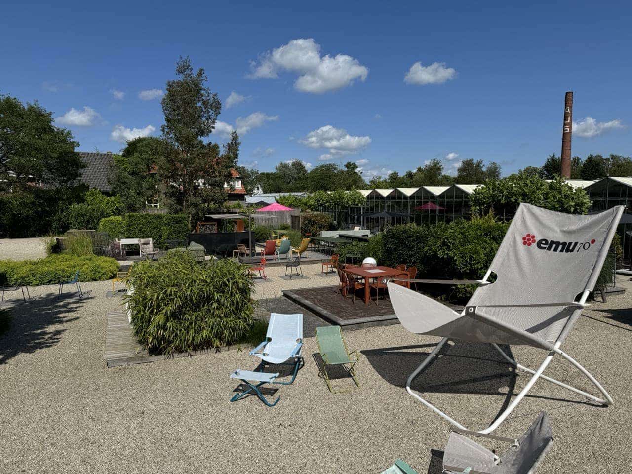 veurst tuinwinkel Facebook ad: Showroom in Voorschoten