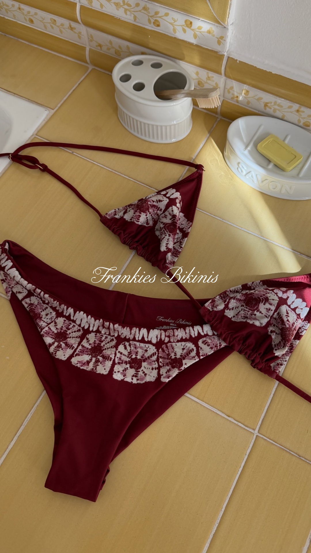 Frankies Bikinis Facebook ad