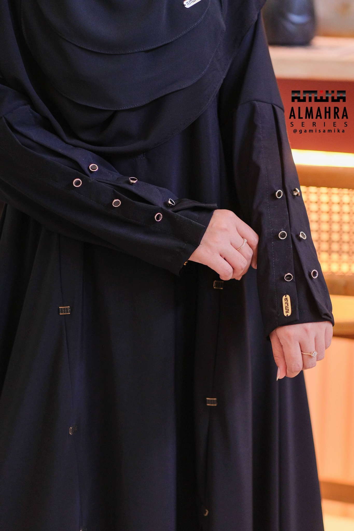 Gamis Amika Facebook ad