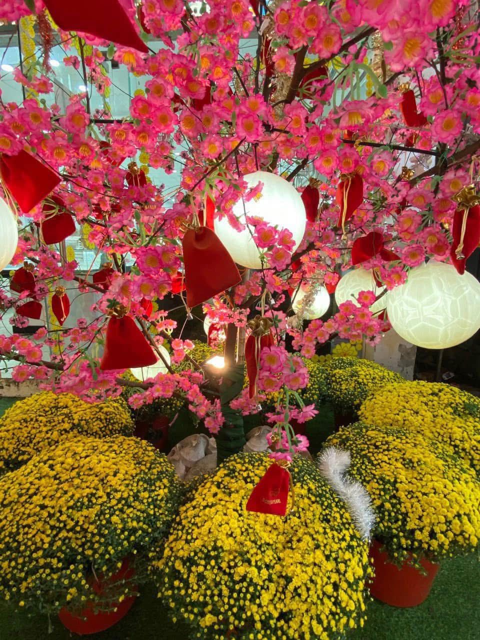 Robinson pearl Facebook ad: Lunar New Year Sale