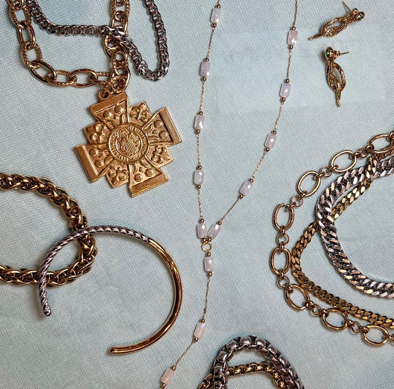 French Cuff Boutique Facebook ad: GINA CARMEN