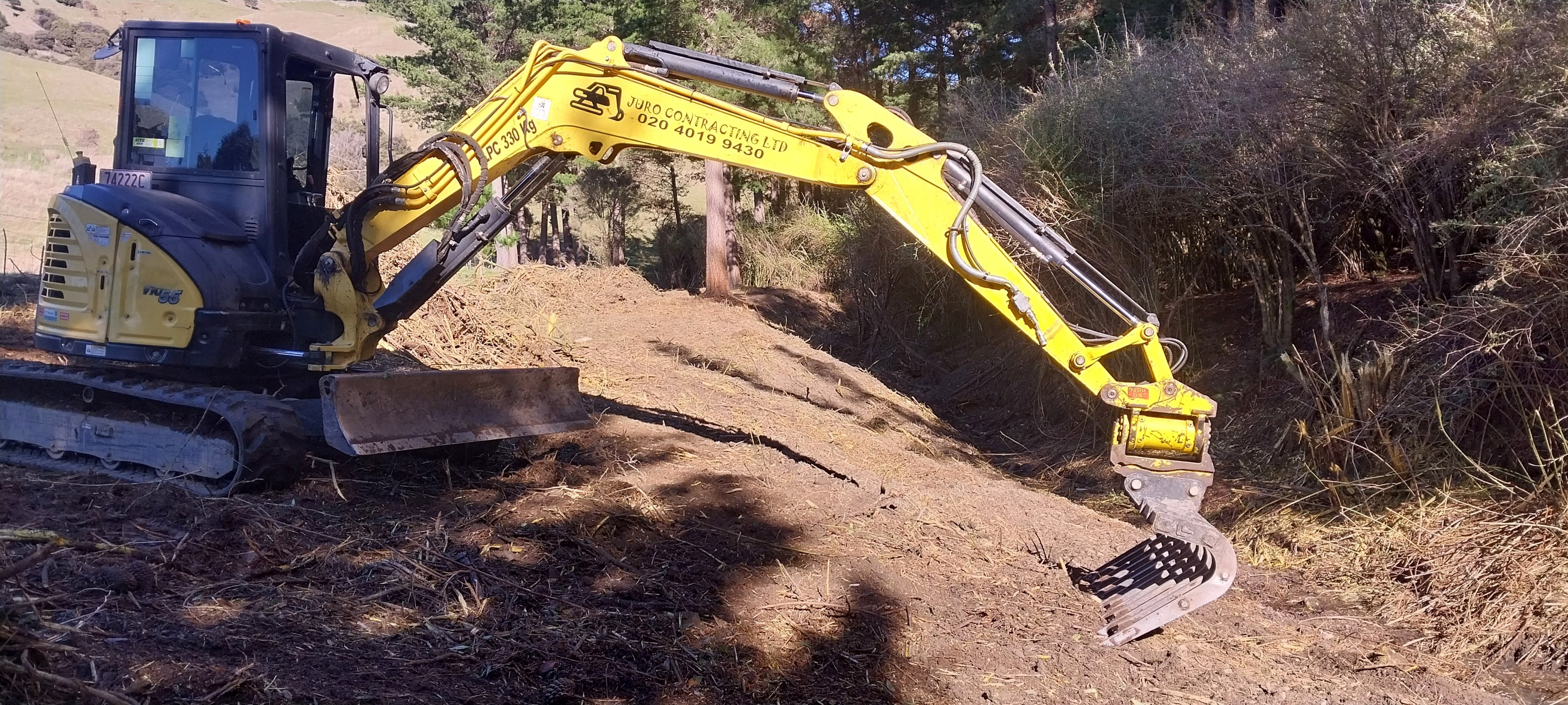 Juro Contracting Ltd. Facebook ad: Specialist unwanted vegetation removalist.