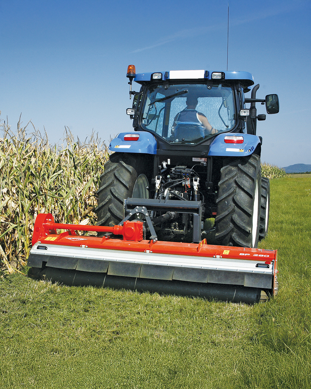 KUHN Landmaschinen Facebook ad from Oct 9, 2025