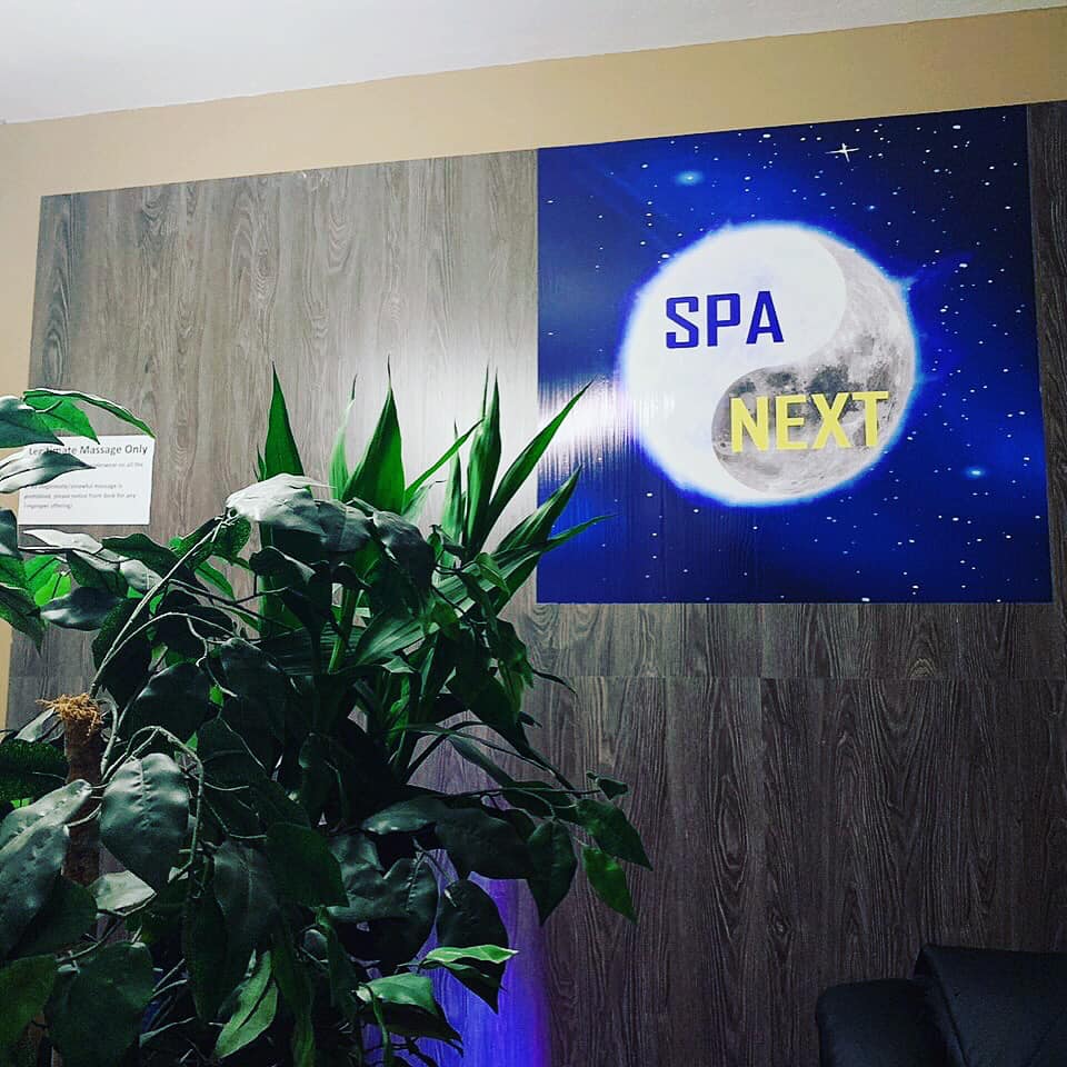 SPA NEXT Facebook ad: Male&Female Massages
