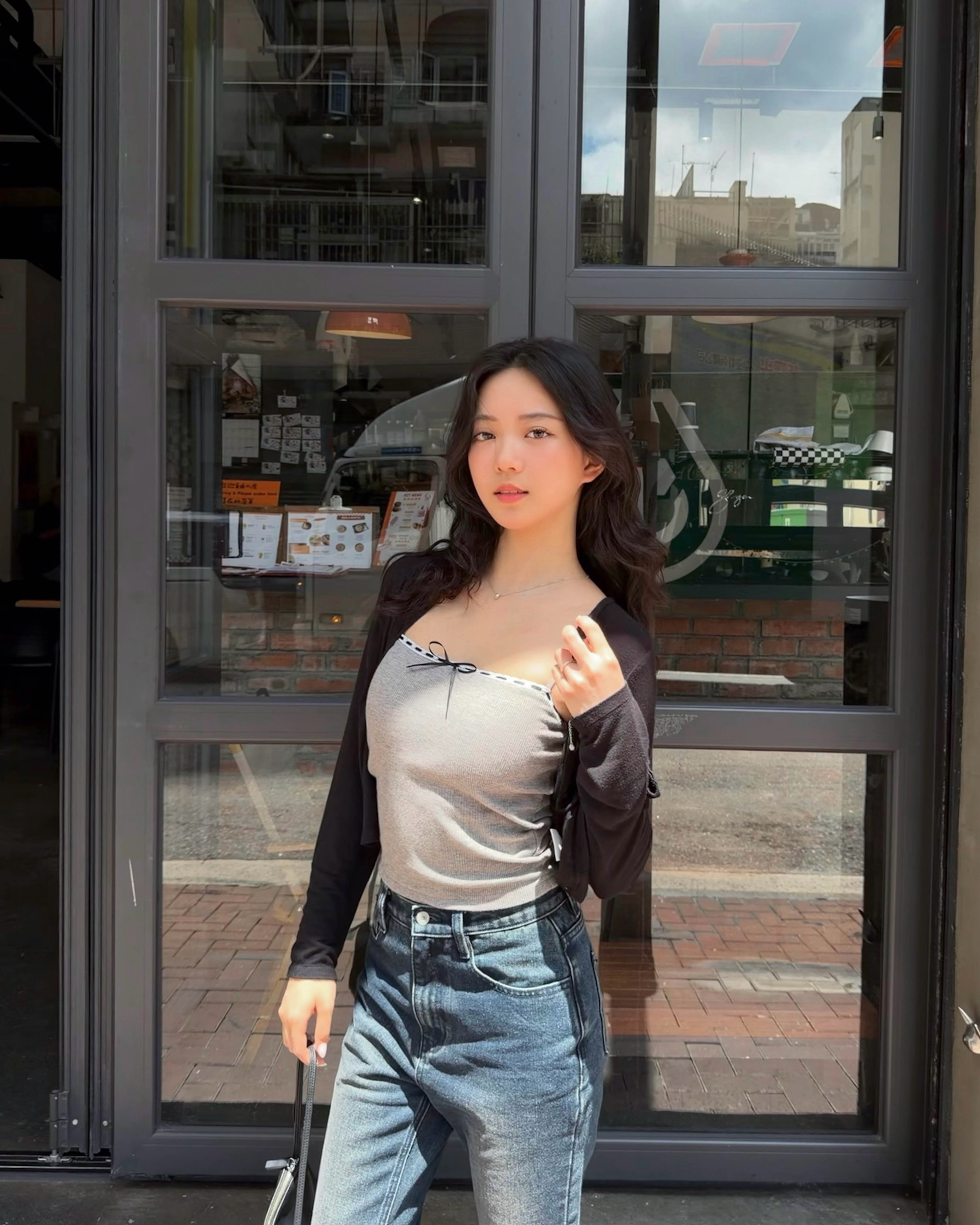 SERCOSERCO Facebook ad: \\ 做工細緻、靚版型lace bra top //