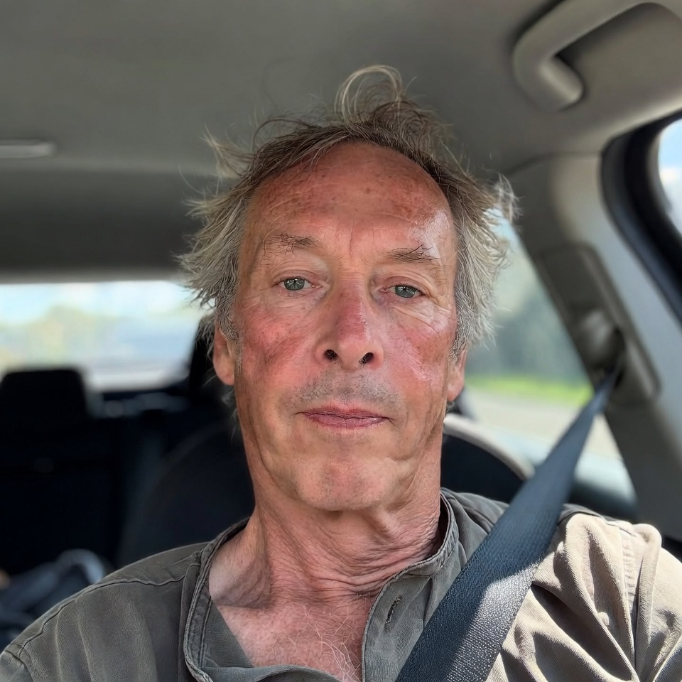Dr. Erik Lindqvist Facebook ad: £600 and two years. Then surgery.