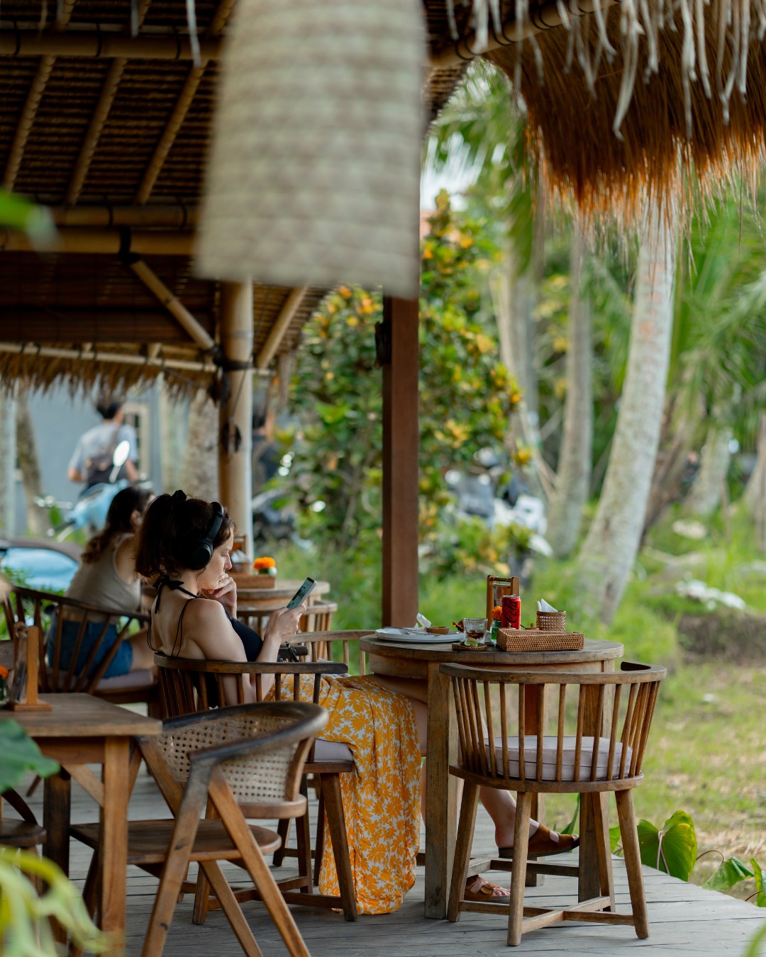 Pukako Cafe Facebook ad: Enjoying Sunday the Ubud way.