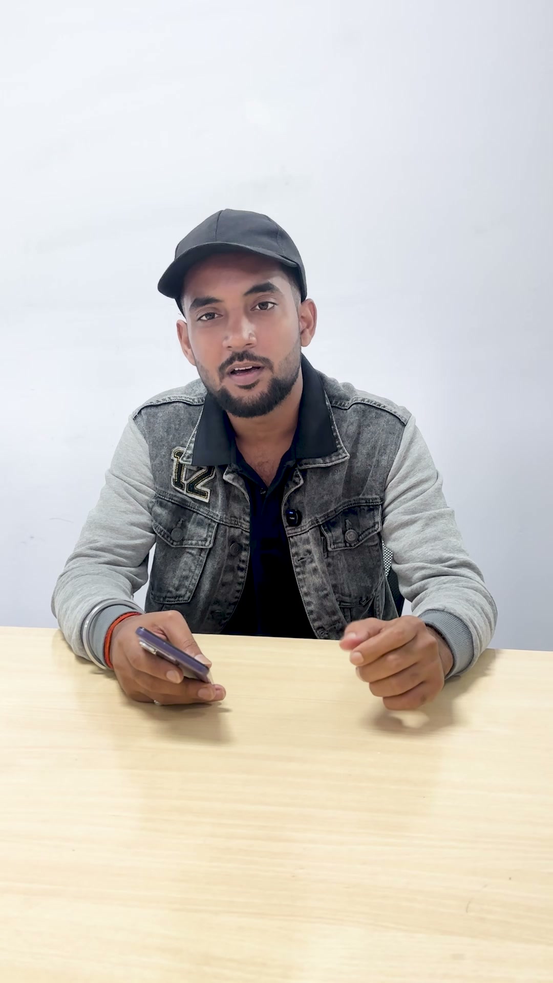 Factori.com Facebook ad: Maine apni job se resign kar diya…