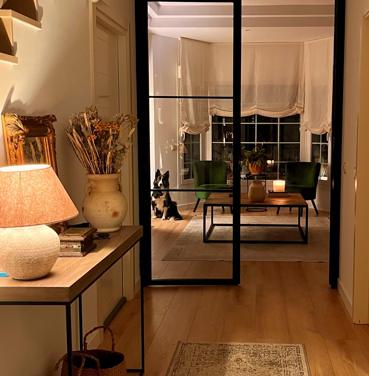 Cortinadecor Facebook ad: Transforma tu casa en un espacio de confort…