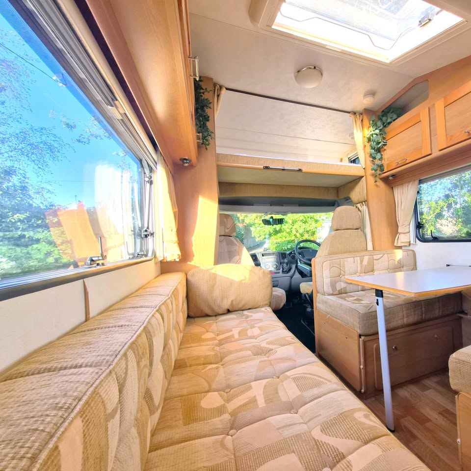 Michael Leftwich Facebook ad: 2009 STUNNING Luxury Spacious Comfy Motorhome, Just 23k…