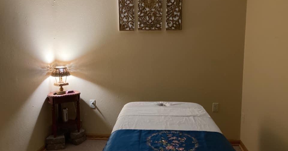 Ni Hao Asian Massage Facebook ad