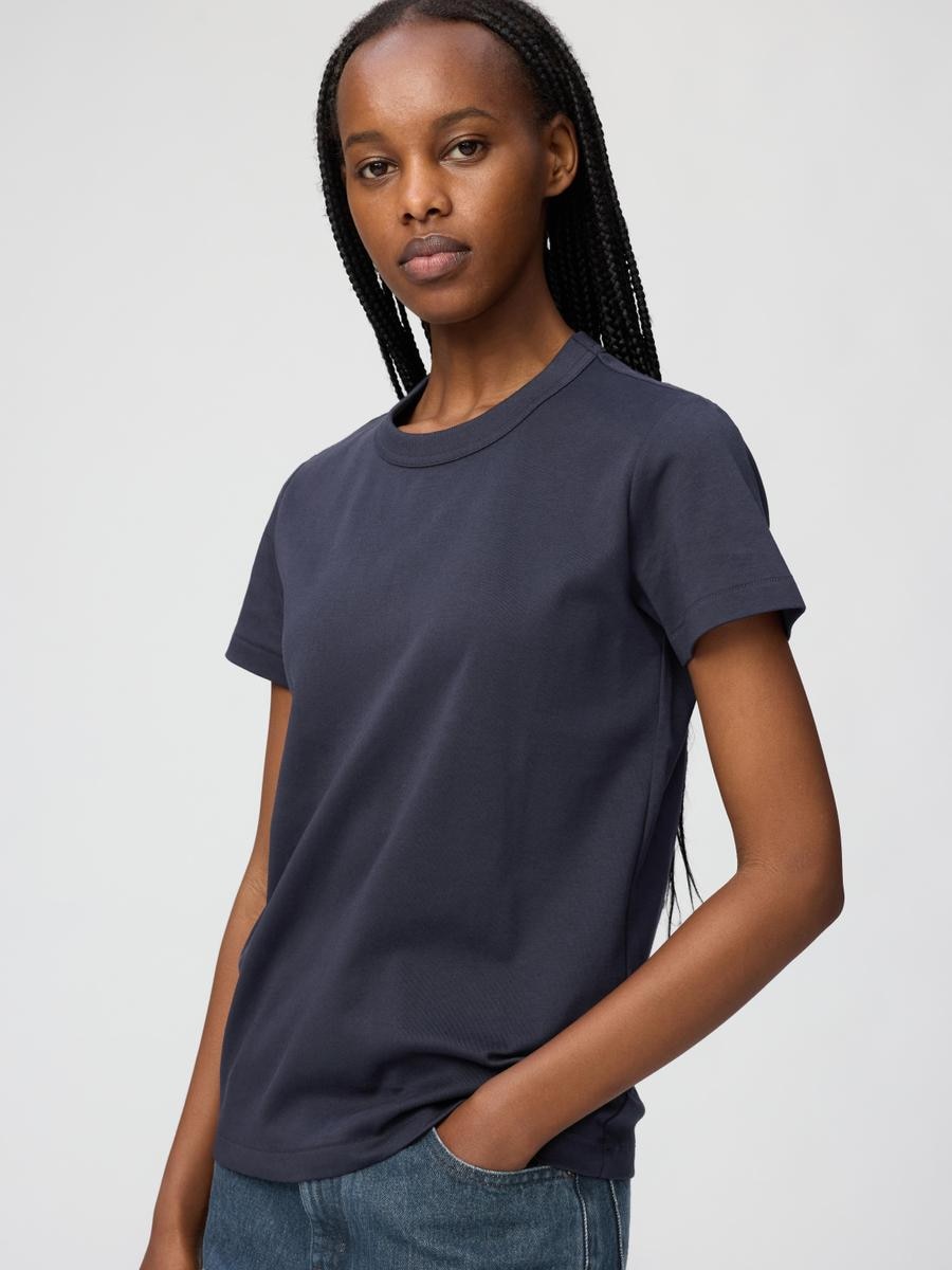 Uniqlo Vietnam Facebook ad: CẬP NHẬT TỦ ĐỒ MÙA MỚI CÙNG NHỮNG…