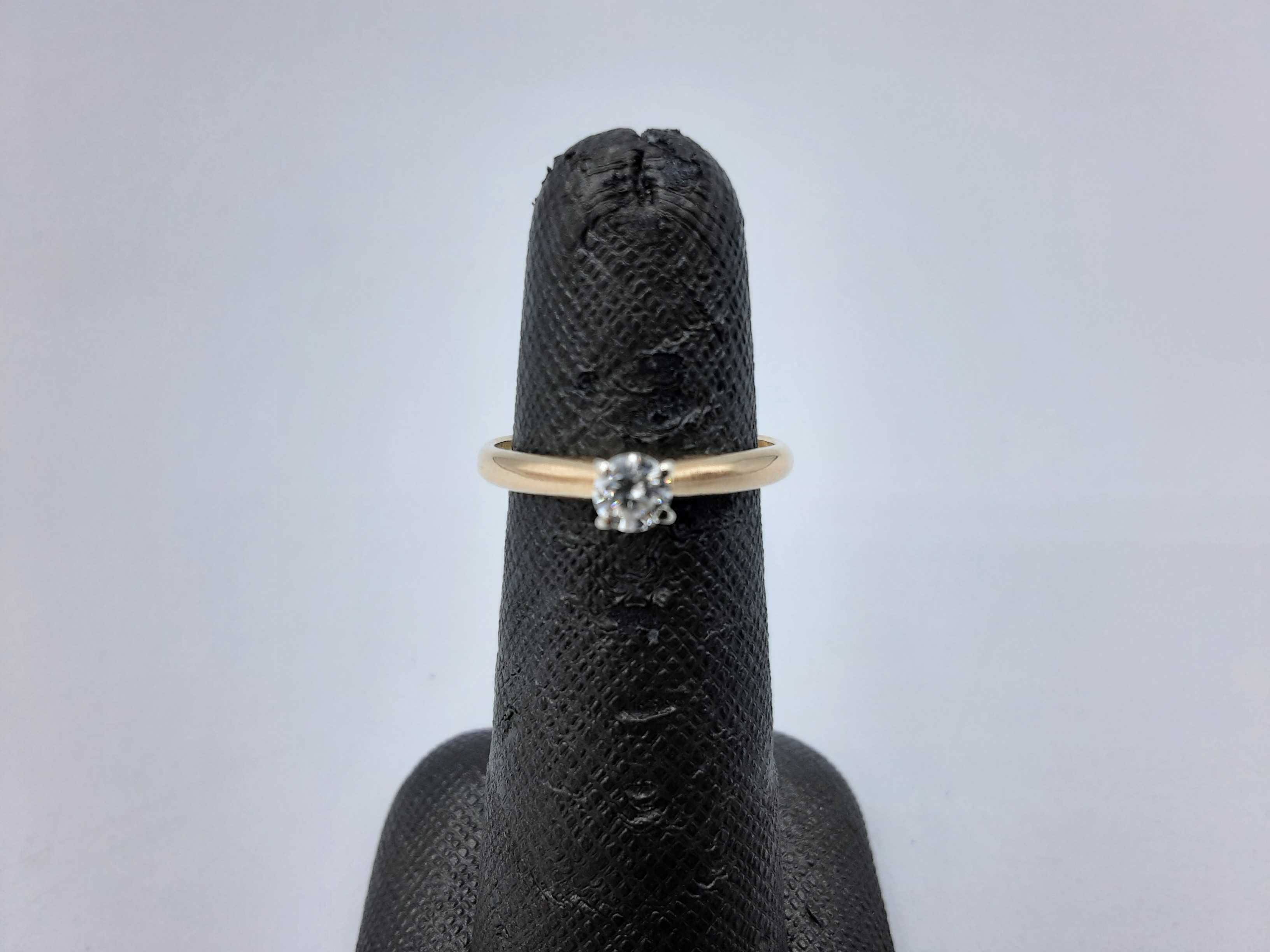 Value Pawn and Jewelry Facebook ad: Pre-loved merchandise at great prices!
