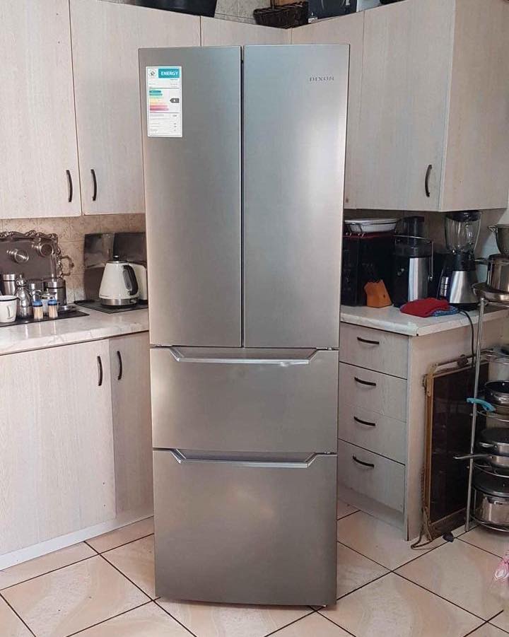Nairobi expat moving and declutter  Facebook ad