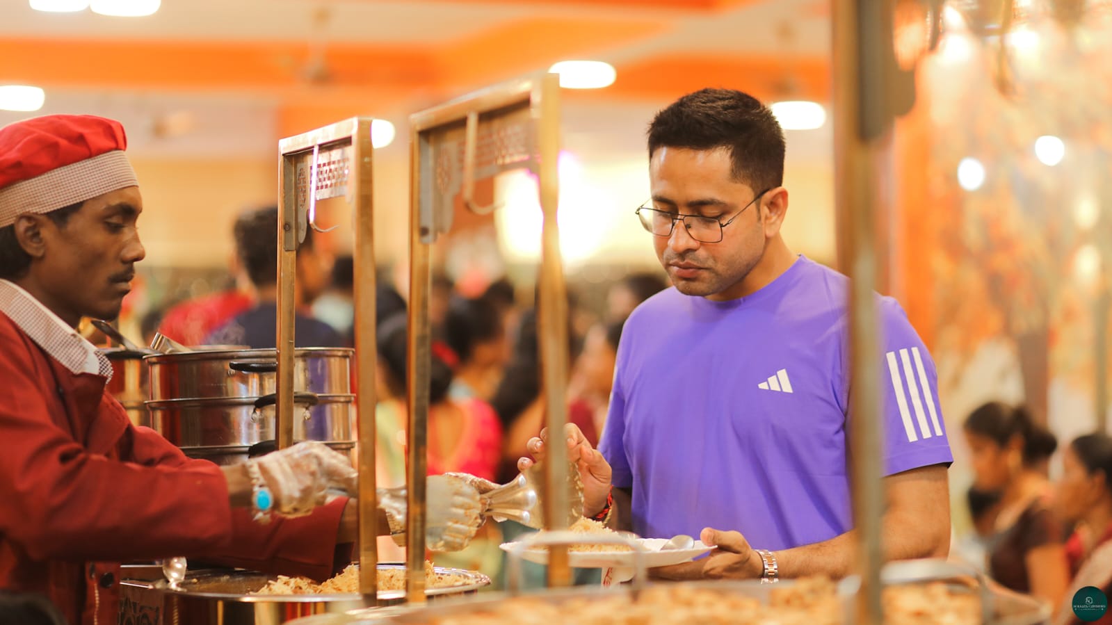 Kolkata Caterers Facebook ad: Looking for the best catering service in Kolkata?