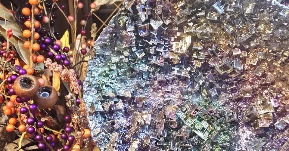 Celestreal's Castle of Crystals Facebook ad: Hi, I'm a lover of crystals!