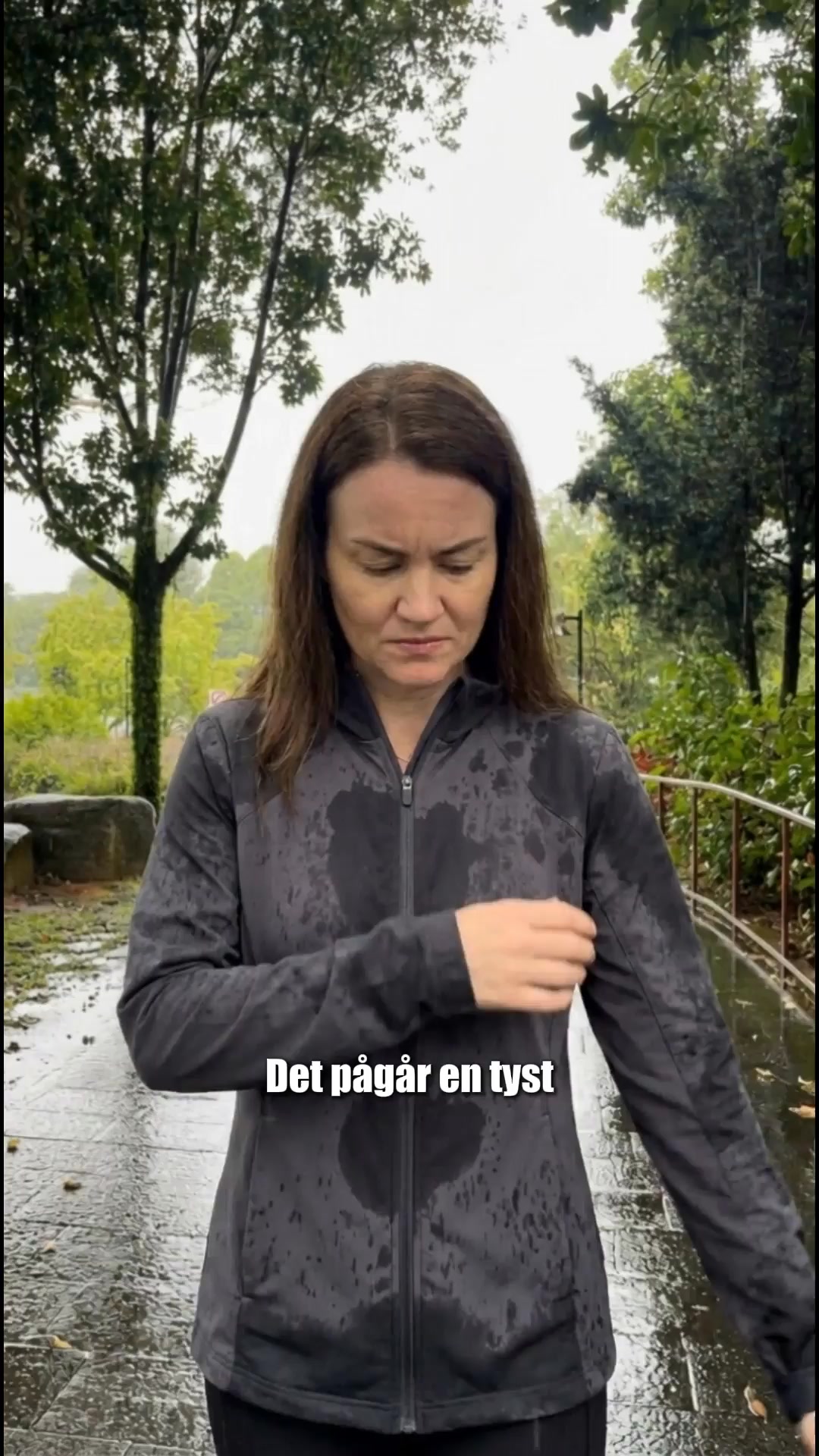 Sunda Facebook ad: En impregnering. Alla plagg.