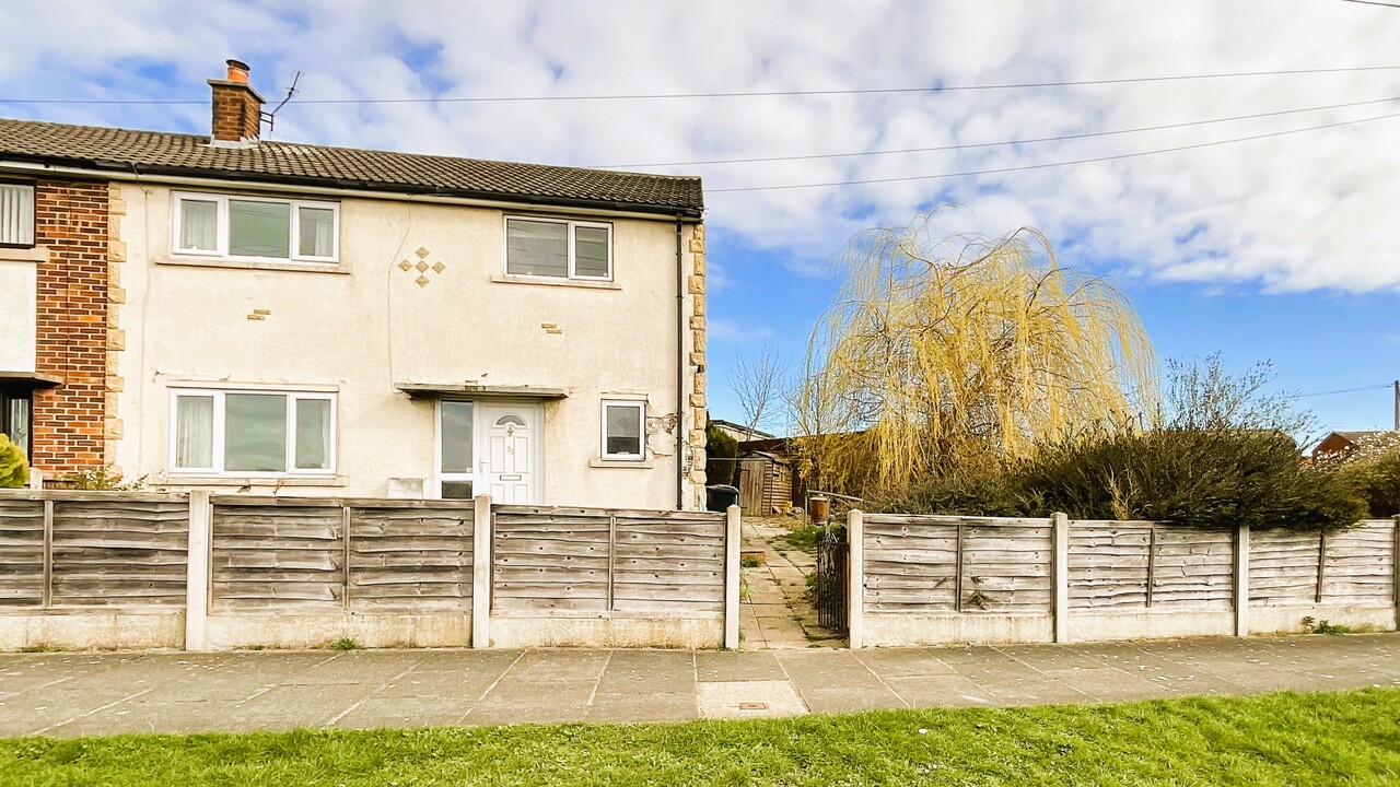 Walker Smale Estate Agents Facebook ad: LOOKING FOR A NEW HOME?