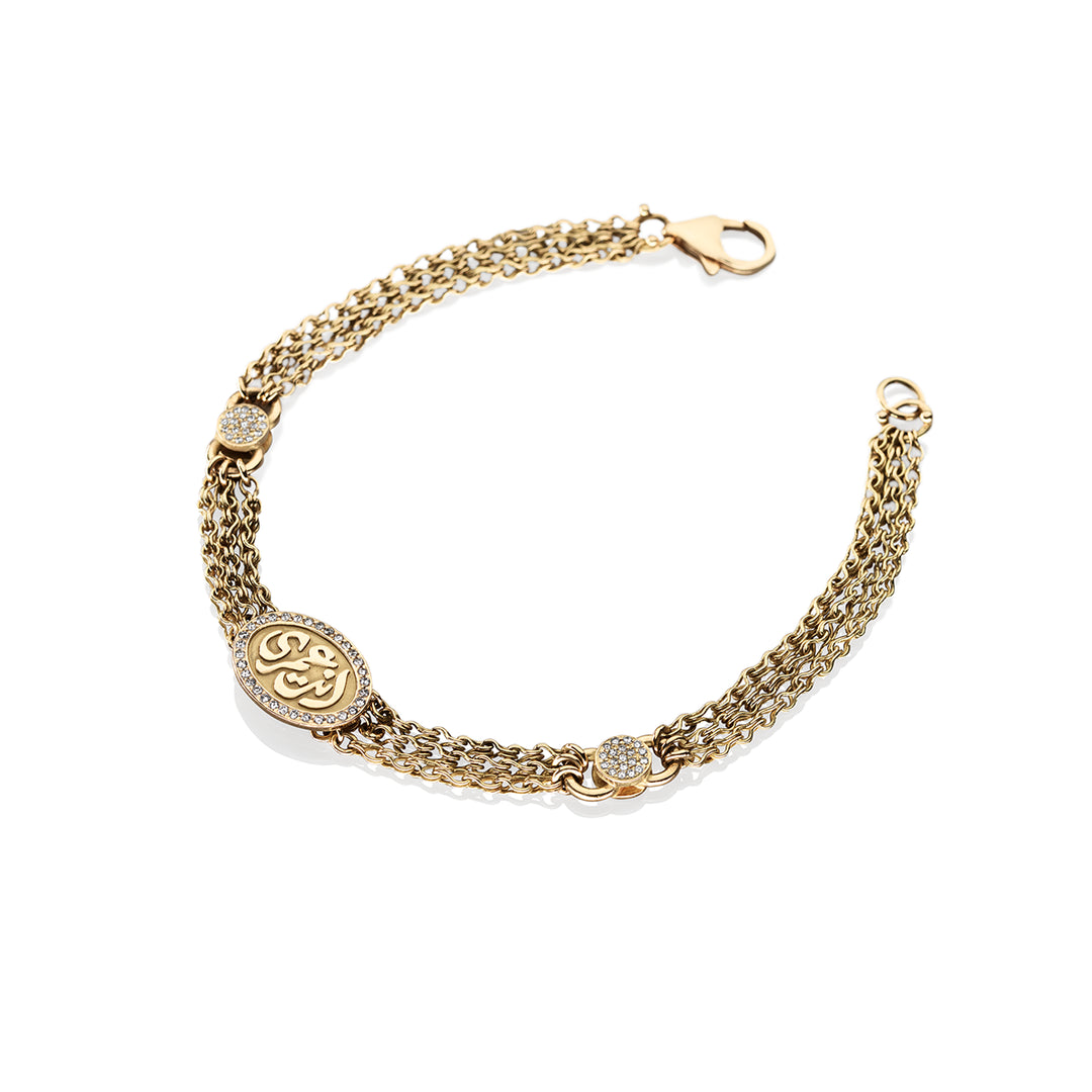 Azza Fahmy Jewellery Facebook ad: Unique jewelry that carries centuries of story.