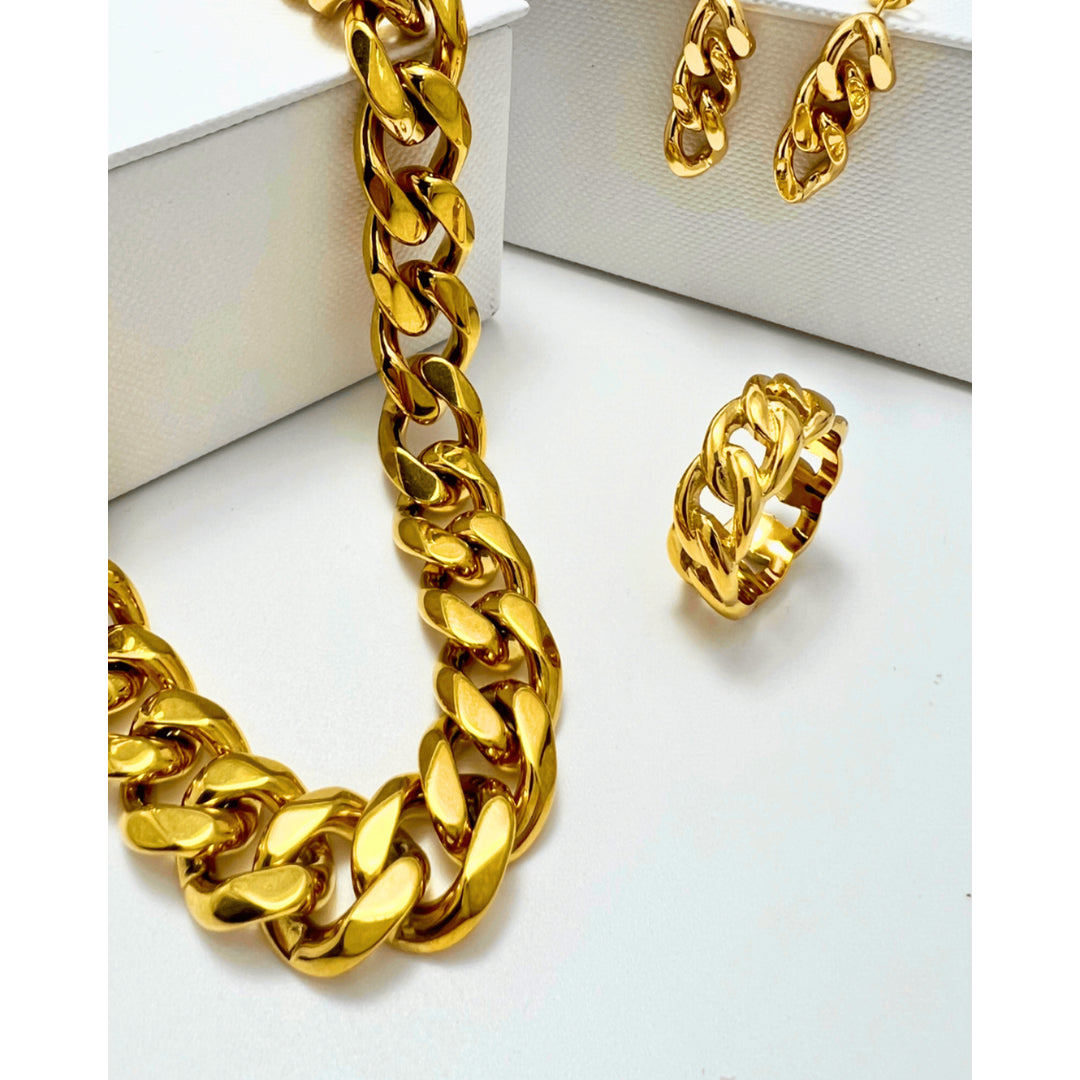 Mason & Madison Co. Facebook ad: What jewelry reflects your personality?