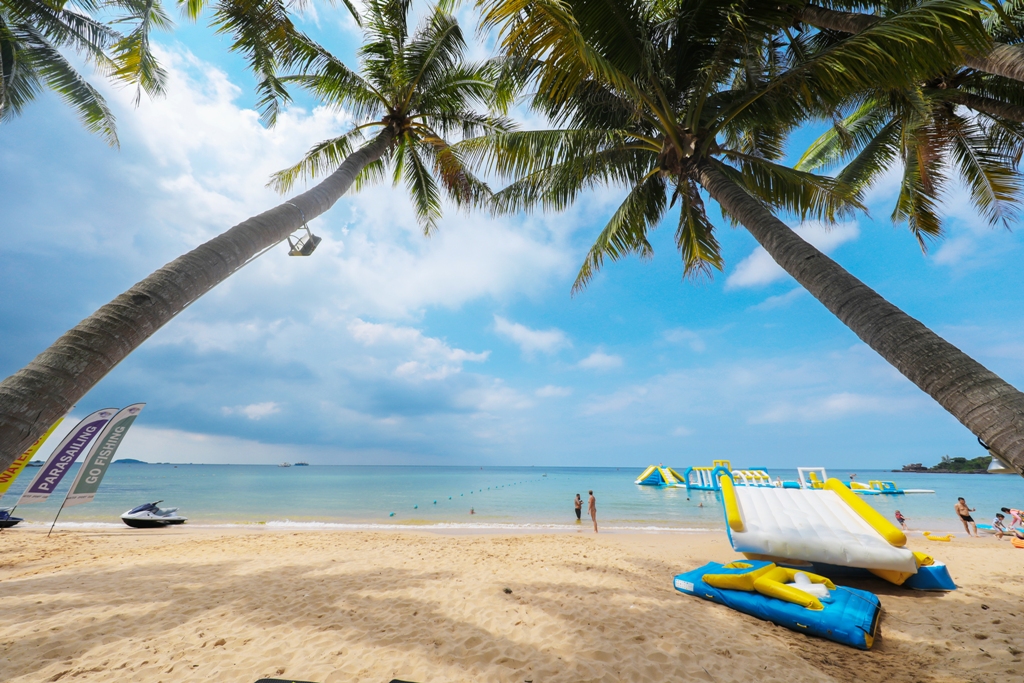 Sun PhuQuoc Airways Facebook ad