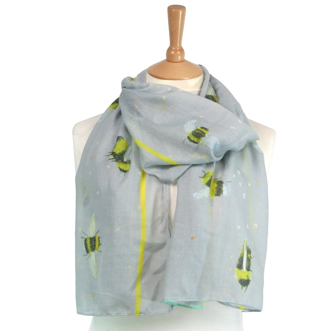 The Scarf Giraffe Facebook ad