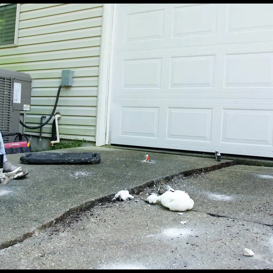 Groundworks Facebook ad: Get A Free Estimate Today!