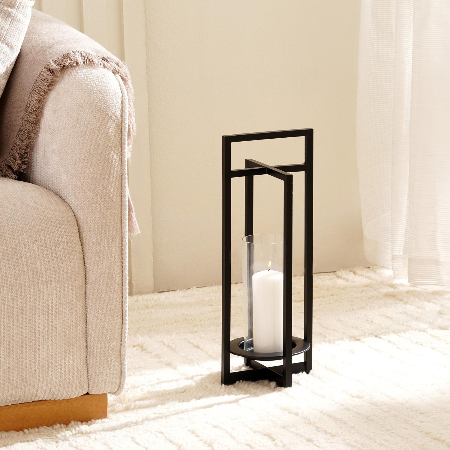 Pan Home Oman Facebook ad: 30-80% off wall decor, dining sets, lamps &…