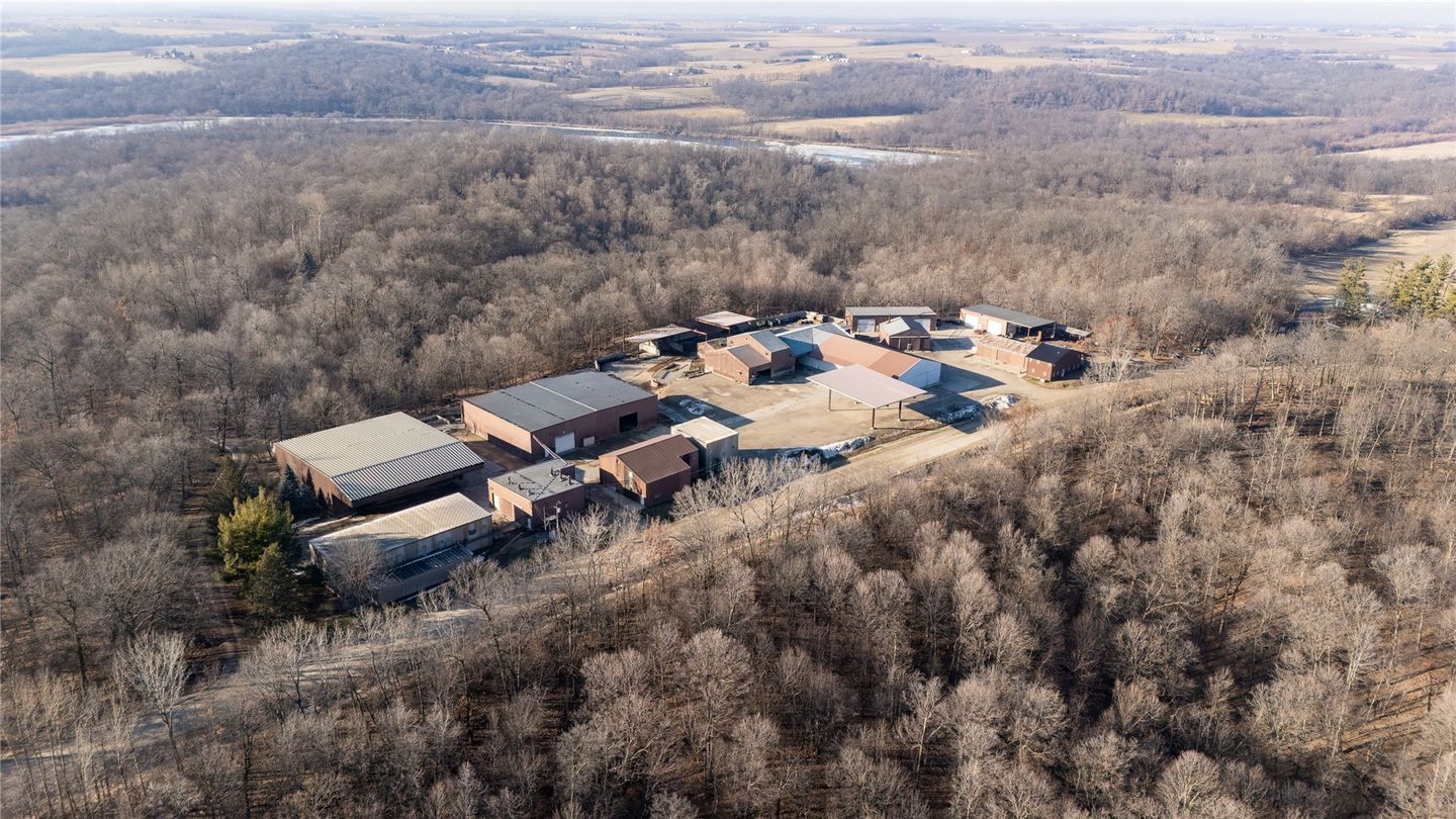 WB Real Estate Team at Skogman Realty Facebook ad: Featured Warehouse Listing