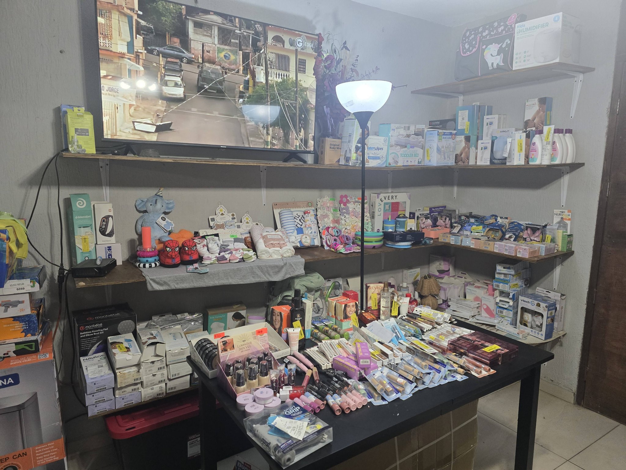 Bazar Todo Para Tu Hogar Facebook ad: Variedad de artículos para bebes