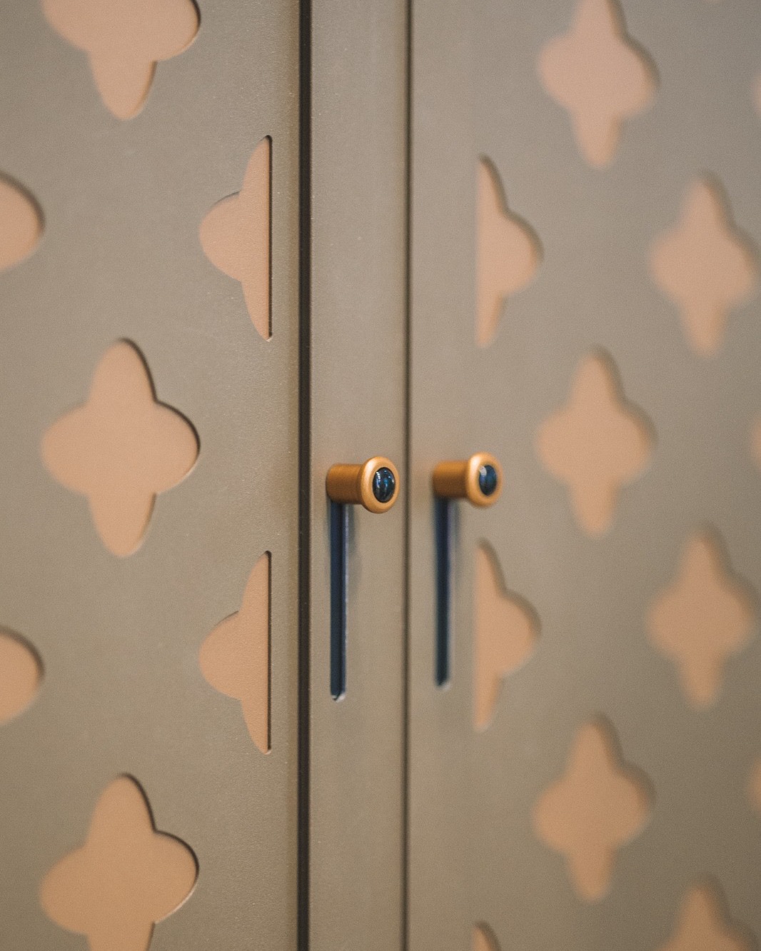 Fractions, aluminium shutters Facebook ad: Hier kan je alle informatie en advies krijgen…