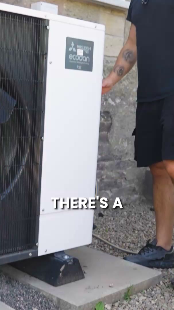 NK Heating Solutions Facebook ad: 400+ heat pumps fitted, £9,000 of grant support available