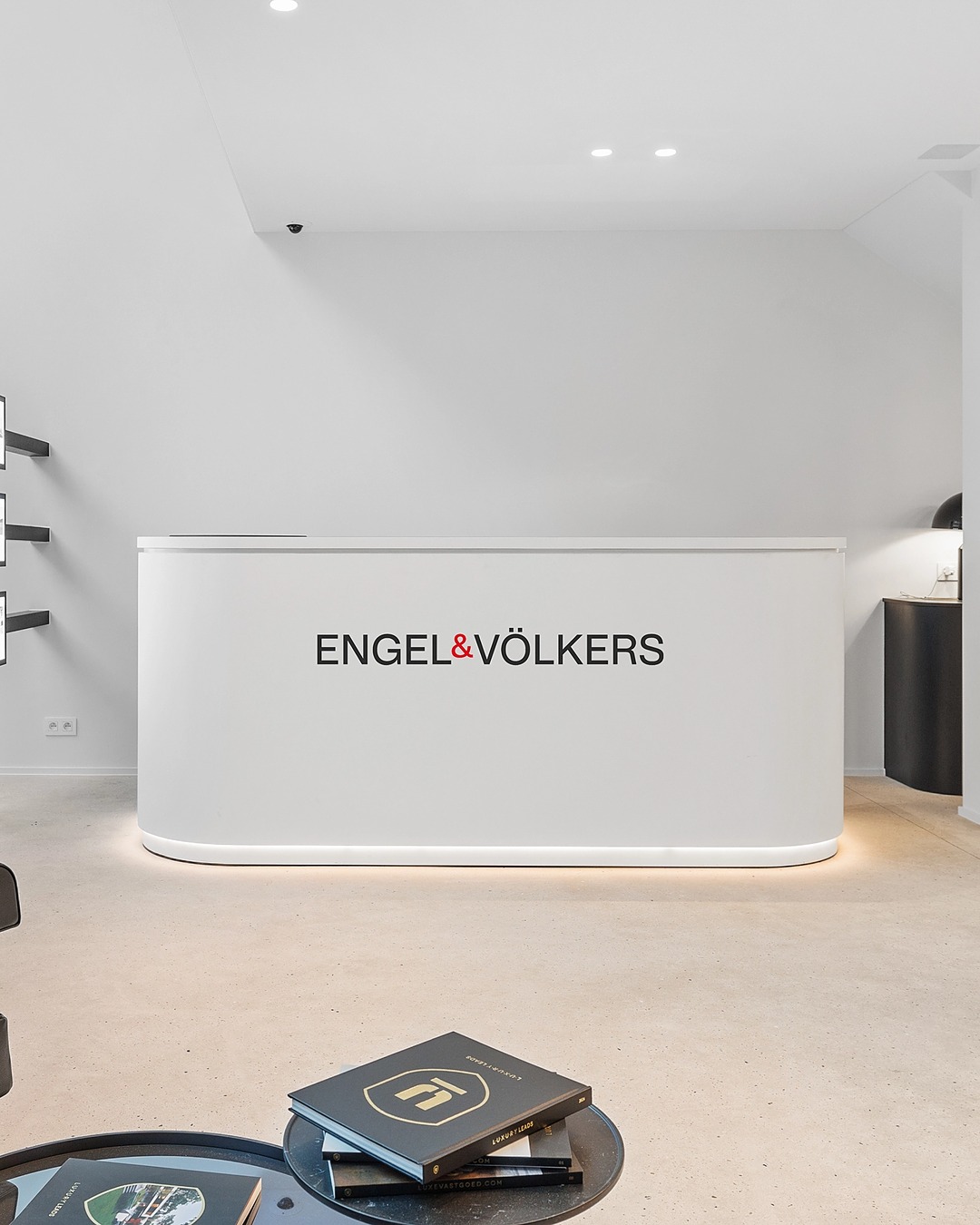 Engel & Völkers Gent en omgeving Facebook ad: Thuis in Gent, ontmoet ons in de Vlaanderenstraat