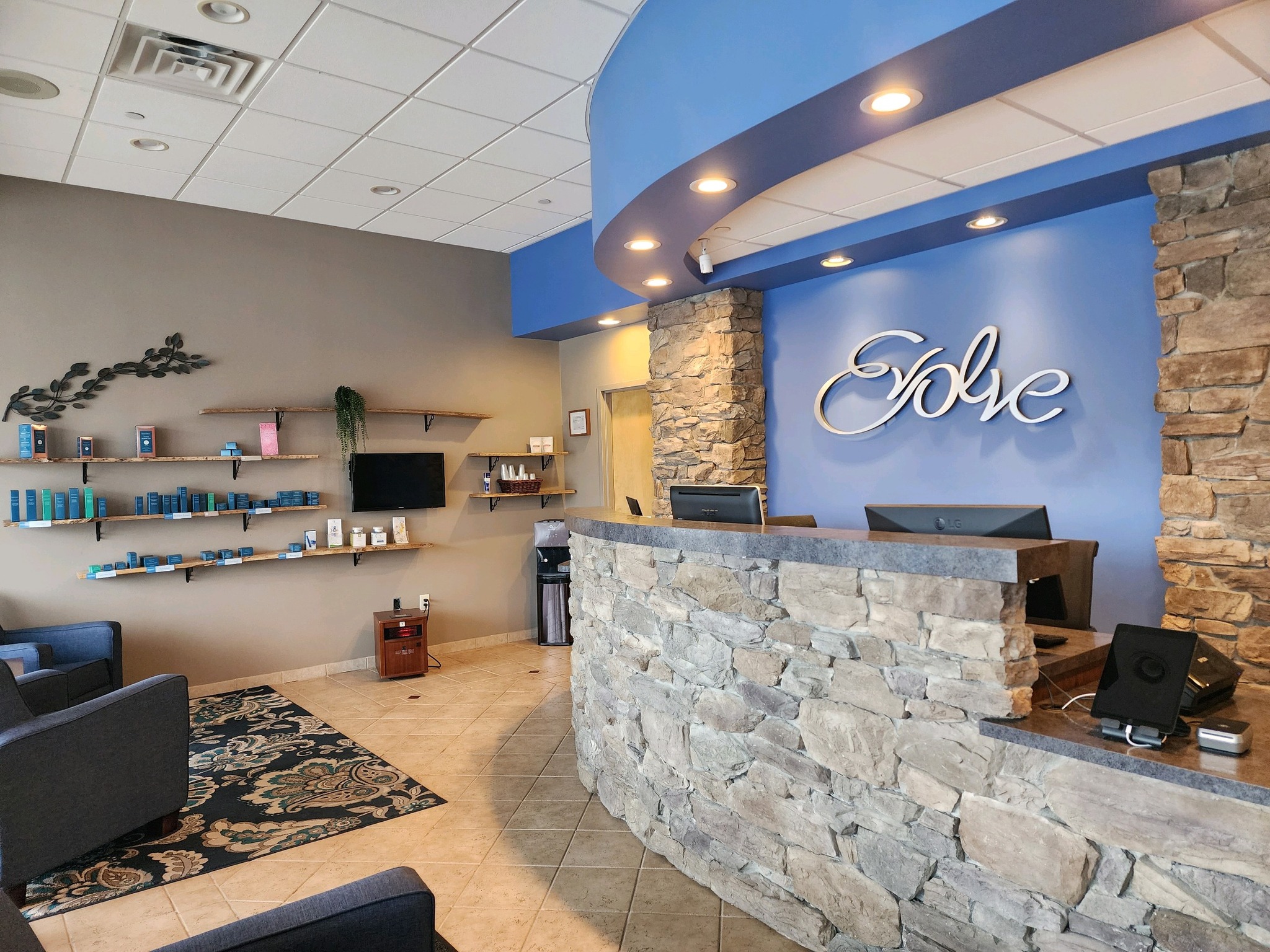 Evolve Massage & Wellness Center Facebook ad: Making you feel and look great!