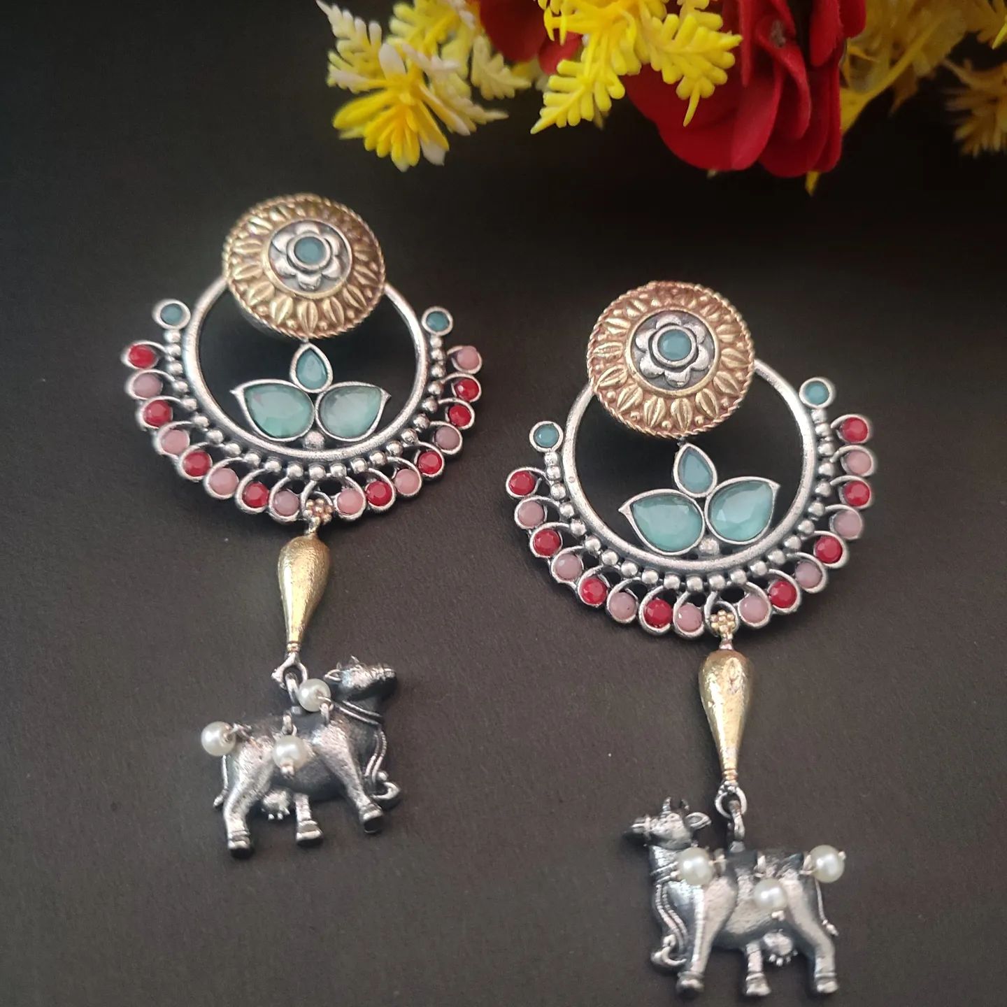 Innovaze Fashion Jewelry Facebook ad: Innovative Amazing Jewelry designs to suit your budget…
