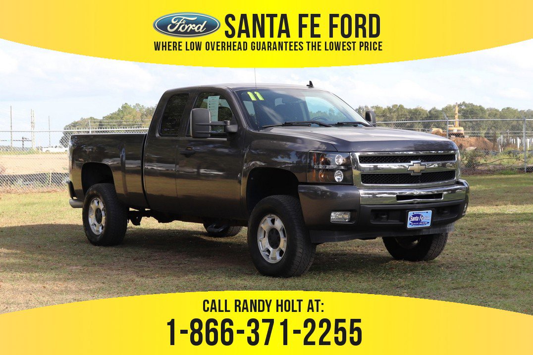 Santa Fe Ford Facebook ad: ***Ford, Chevy, Ram, Toyota & more!